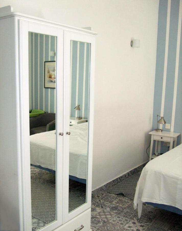 Door Eight Apartment อิล-เฟอร์ยานา ภายนอก รูปภาพ