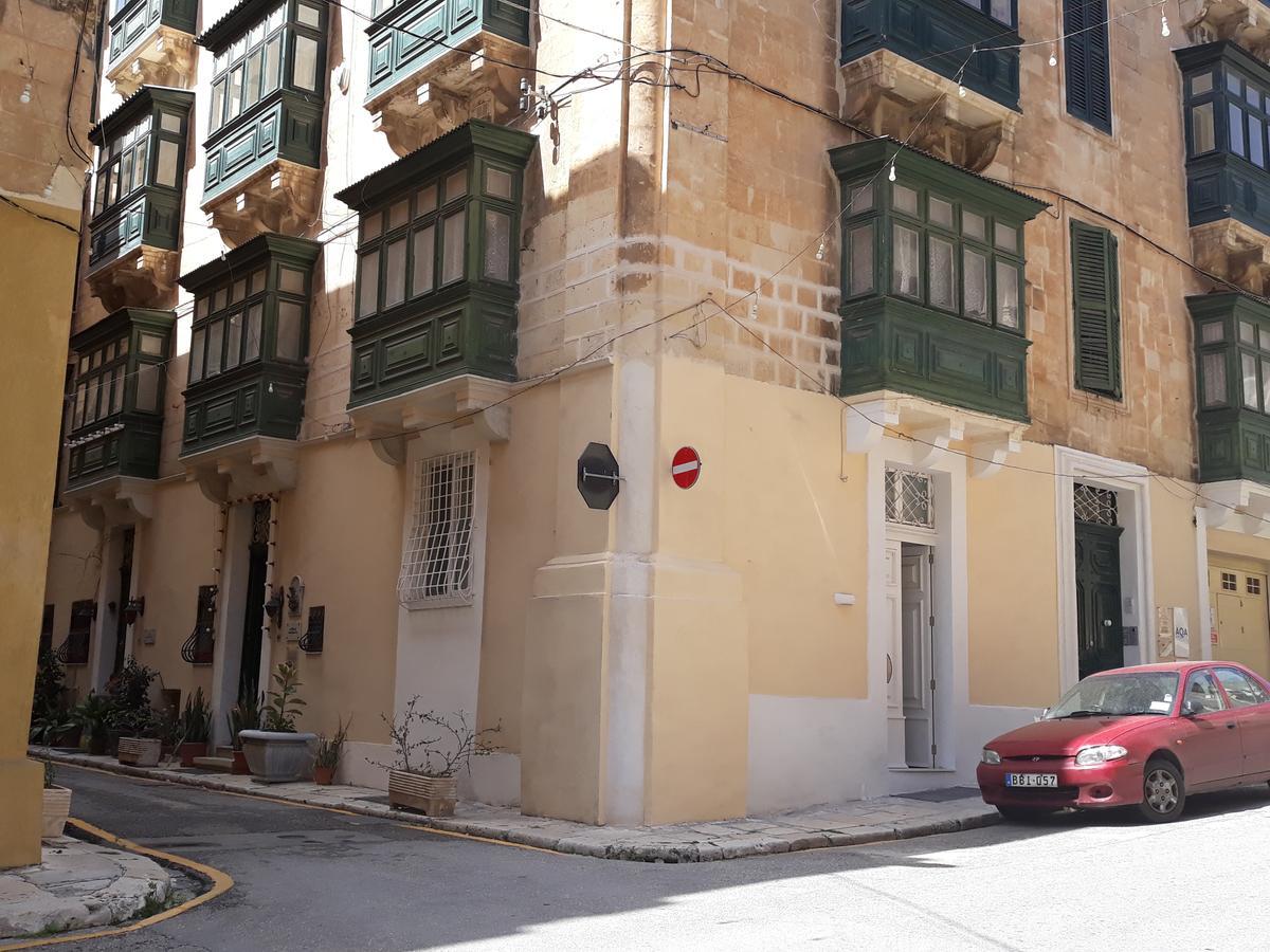 Door Eight Apartment อิล-เฟอร์ยานา ภายนอก รูปภาพ